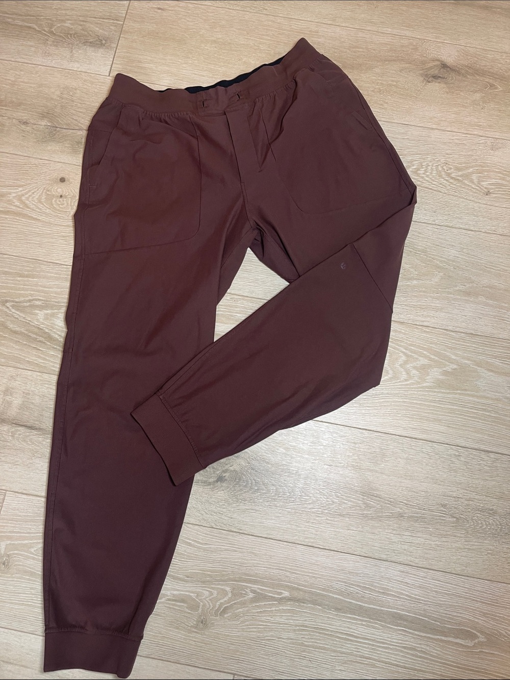 lululemon athletica Men's Jogger Pants - Maroon Size: XL